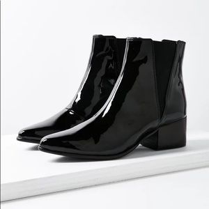 Urban Outfitters Black Faux Patent Leather Pola Chelsea Boot